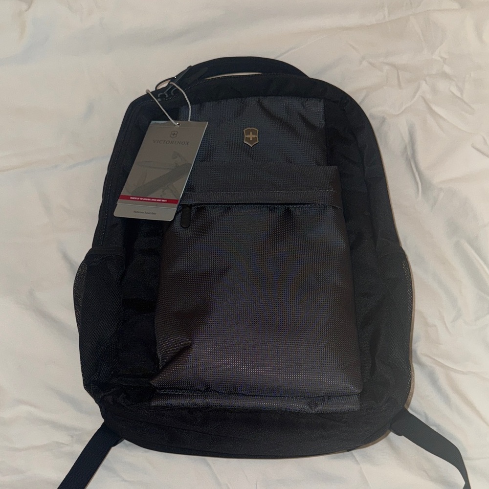 NWT Victorinox Charcoal Gray Backpack